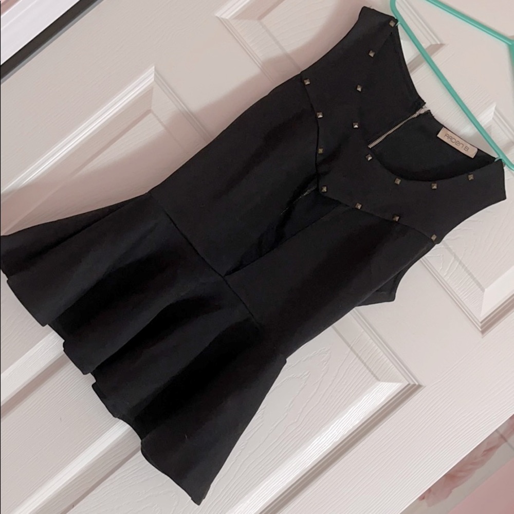 Black Peek-a-boo top